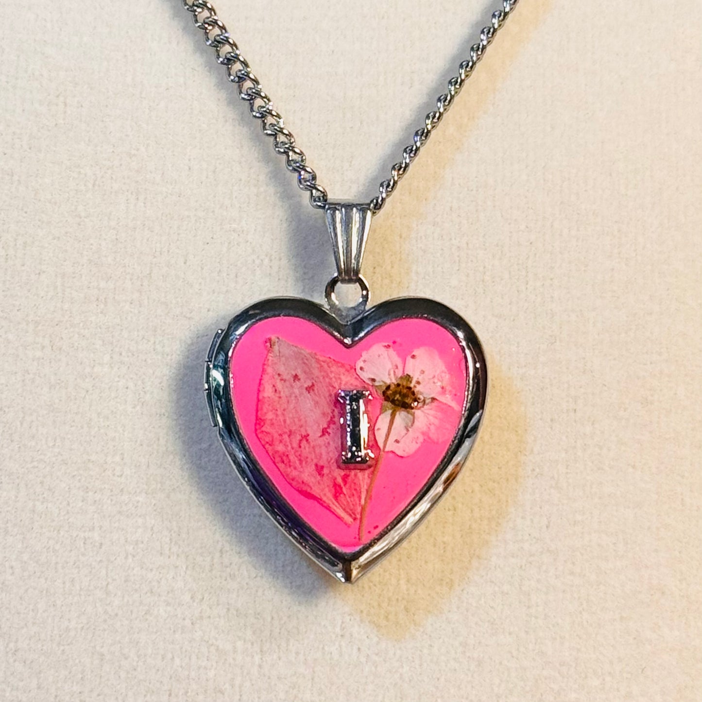 initial lockets ( silver version )