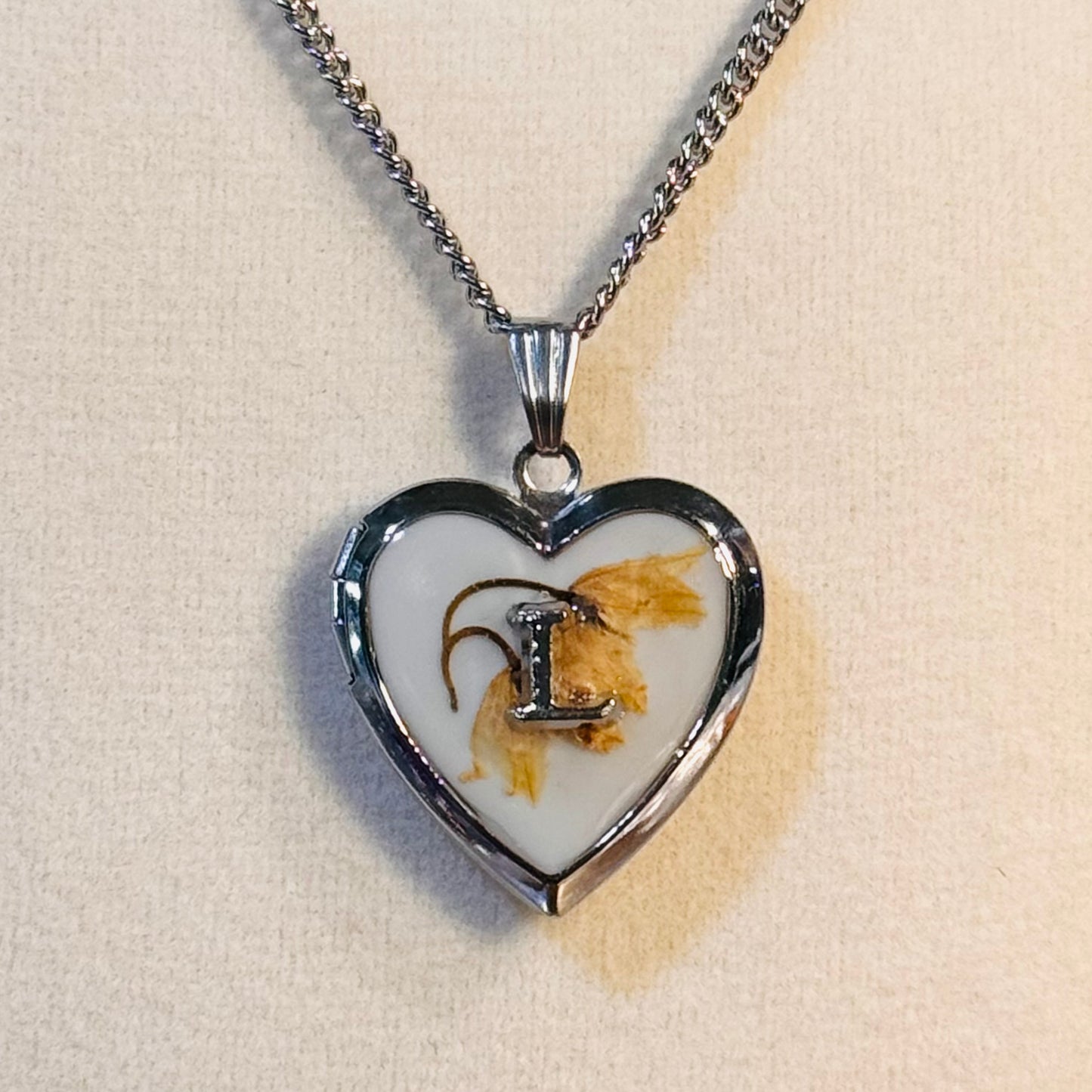 initial lockets ( silver version )