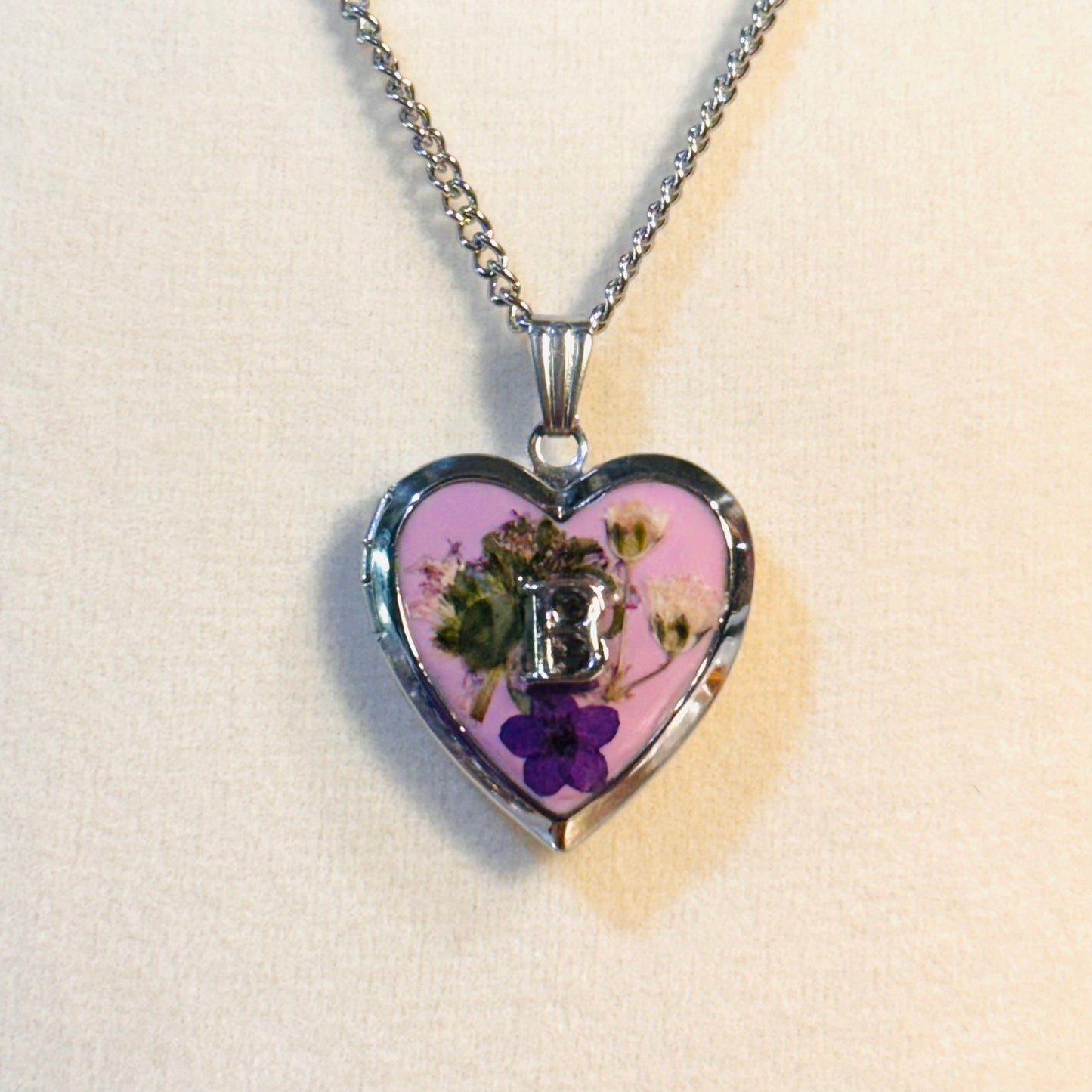 initial lockets ( silver version )