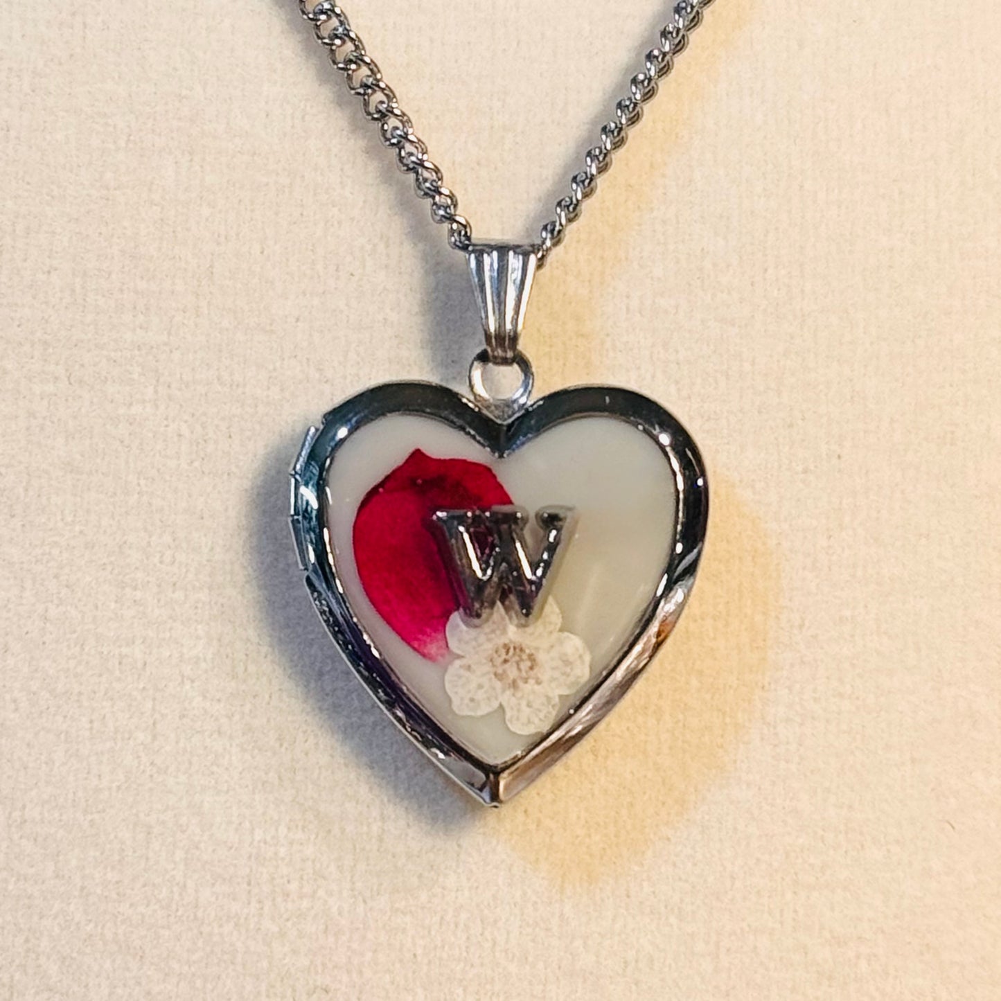 initial lockets ( silver version )