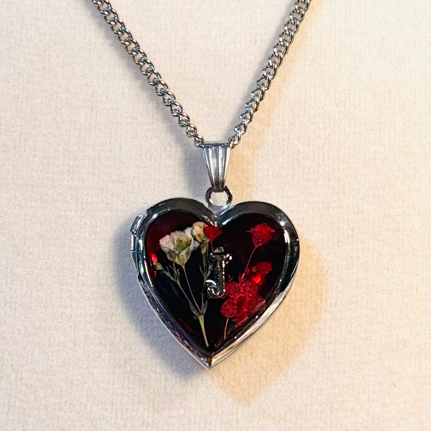 initial lockets ( silver version )