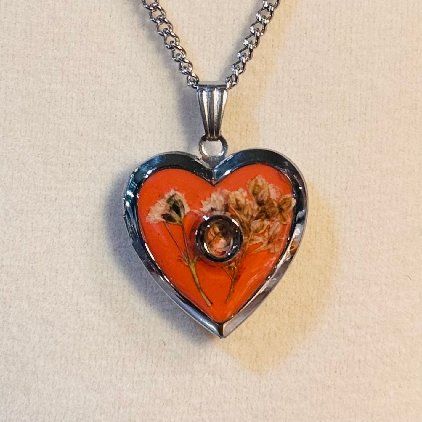 initial lockets ( silver version )