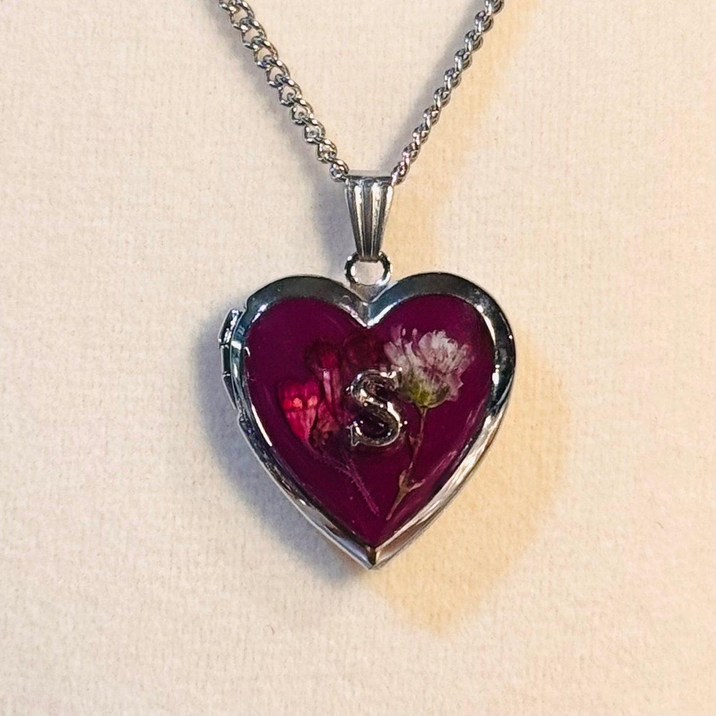 initial lockets ( silver version )